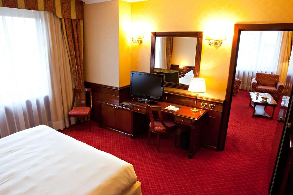 Atahotel Executive Milan Hotel